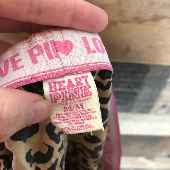 Pink Victoria’s Secret sleep shorts - Picture 4 of 4